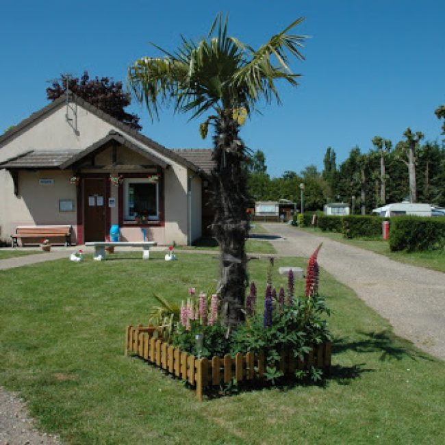 Camping Des Berges De L&rsquo; Iton