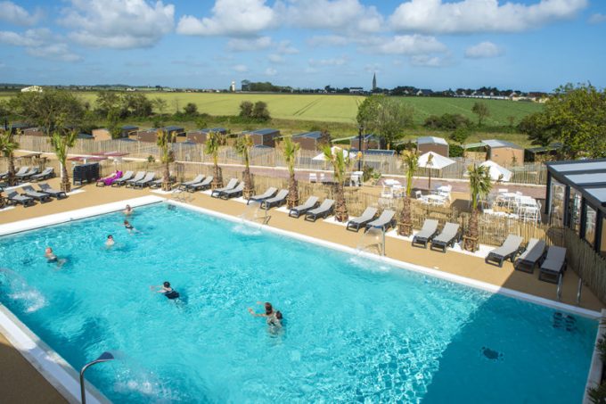 piscine exterieure camping la capricieuse